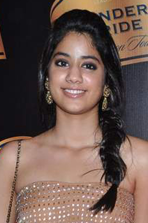 Jhanvi Kapoor Pics